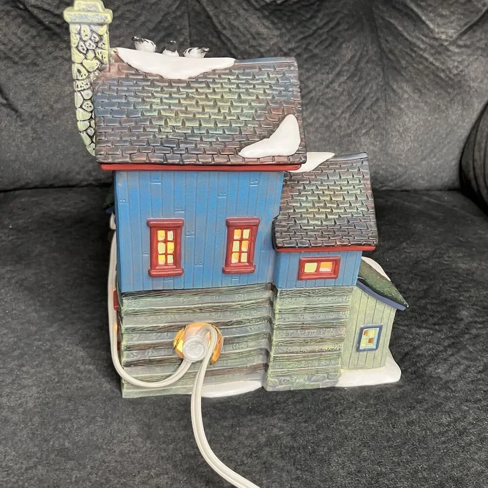 Santa's Workbench 2001 Collection Crooked Creek Cabin Victorian Series With Box